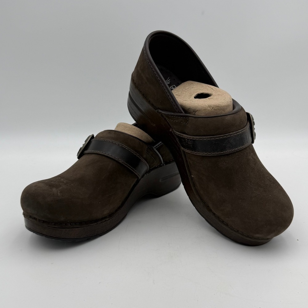 Dansko Professional Clogs Brown Nubuck Leather Buckle Strap Shoes Womens 39